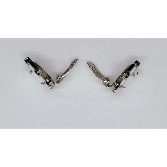 Rare Garne Black Accents with White Milk Glass Clip On Earrings - Picture 7 of 9